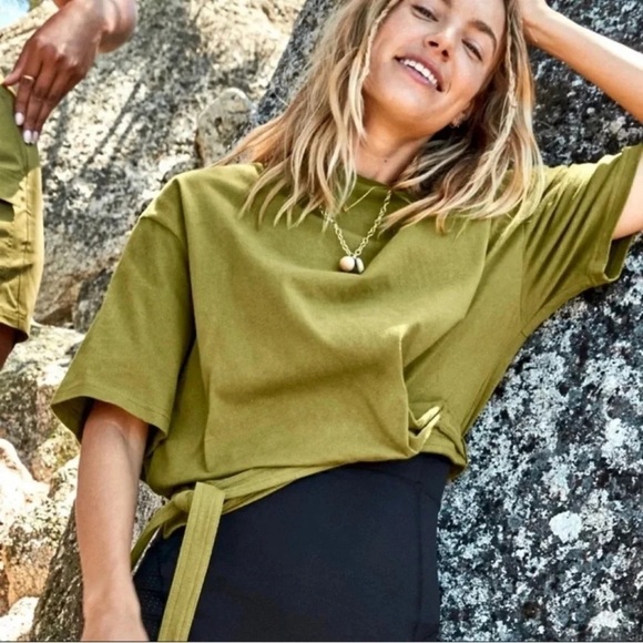 Fabletics The Rue Wrap Top - Picture 1 of 6